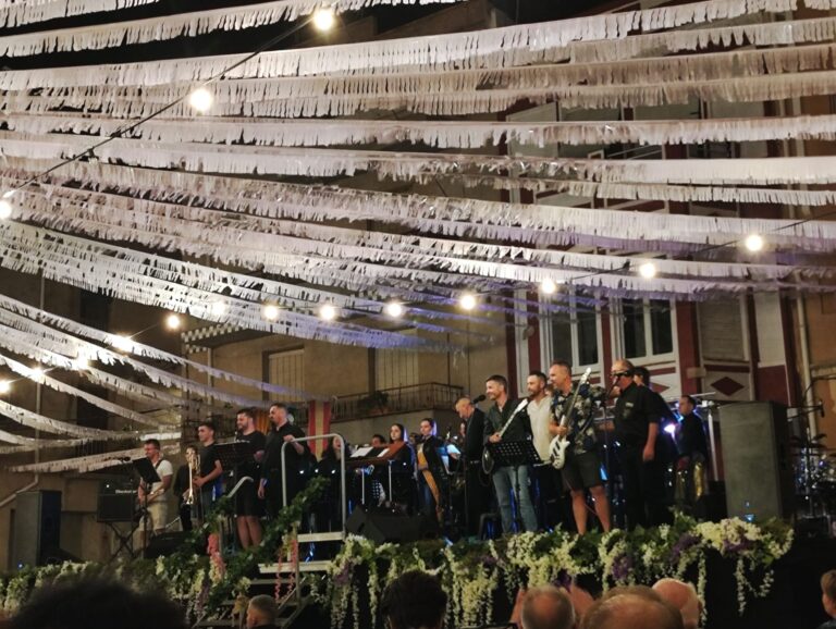 Les Festes d’Agost a Godall: Música i Tradició
